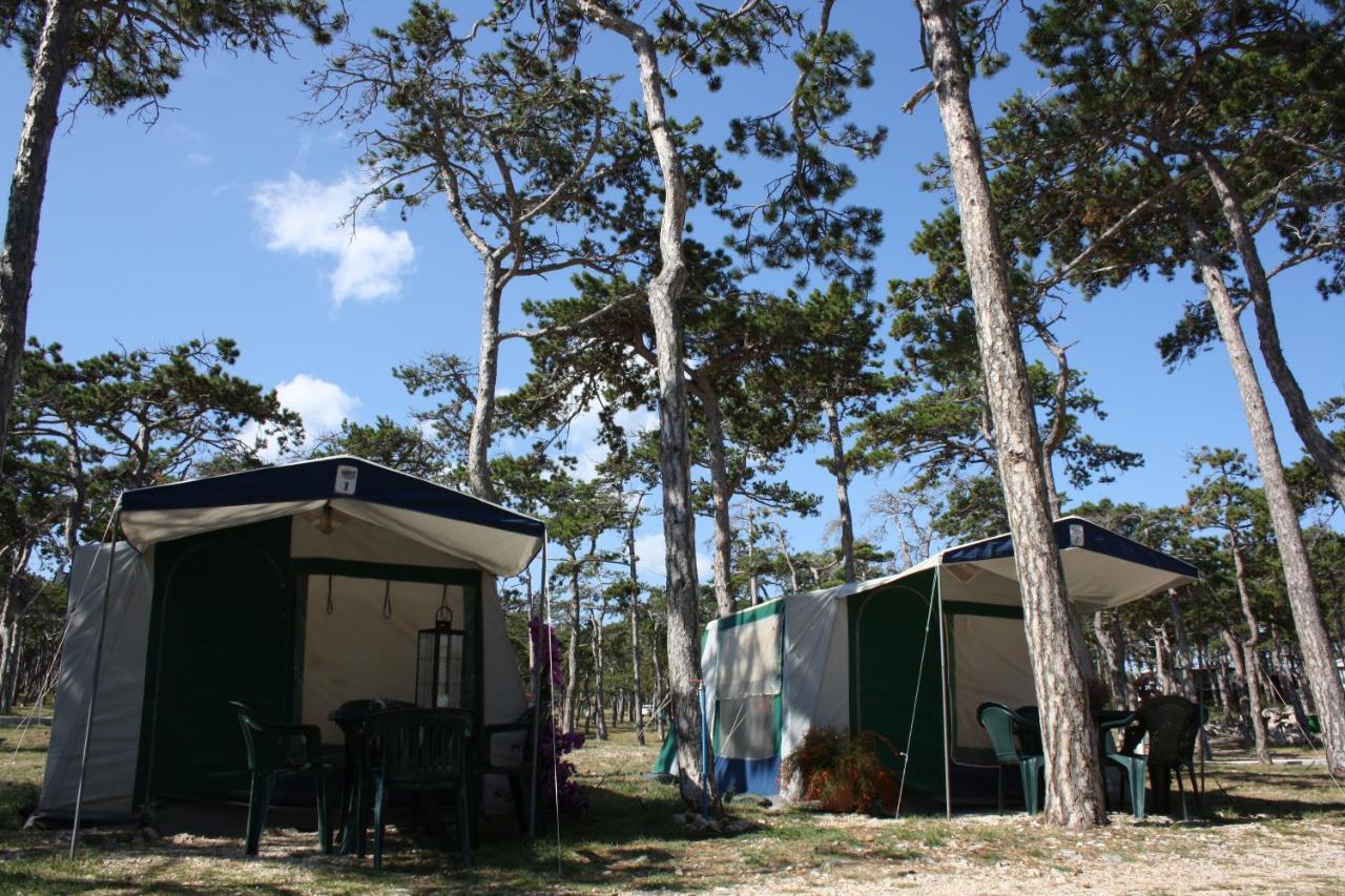 Camping Planik Hotel Ražanac Eksteriør billede