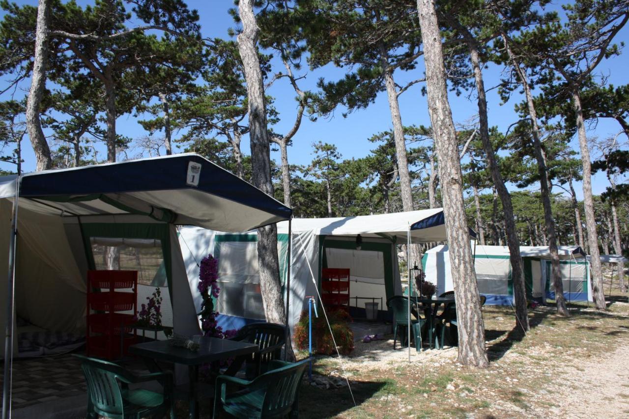Camping Planik Hotel Ražanac Eksteriør billede