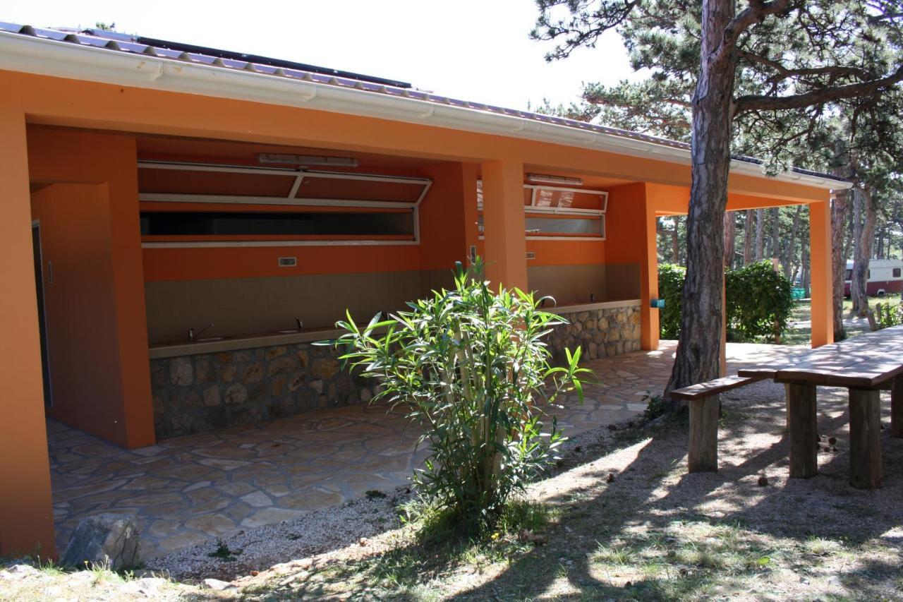 Camping Planik Hotel Ražanac Eksteriør billede