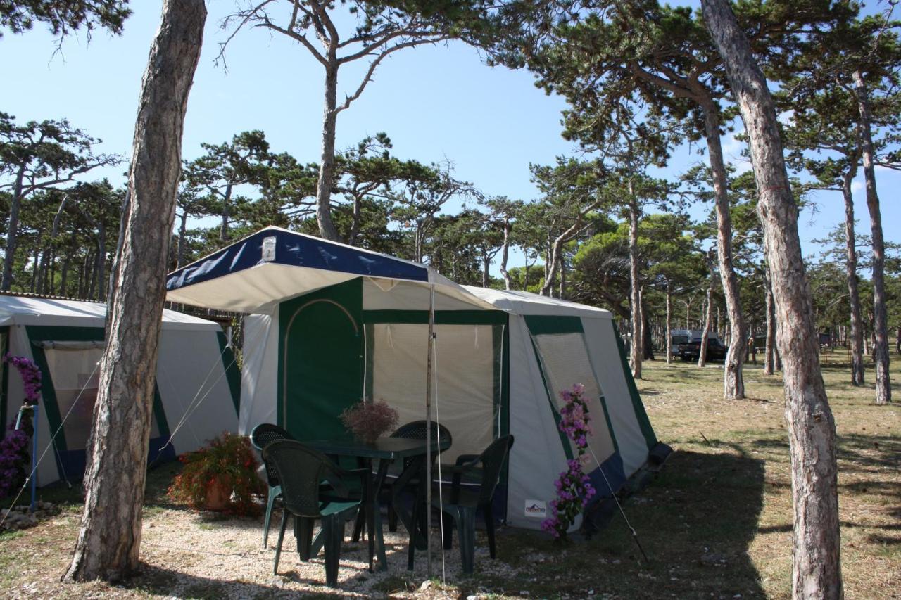 Camping Planik Hotel Ražanac Eksteriør billede