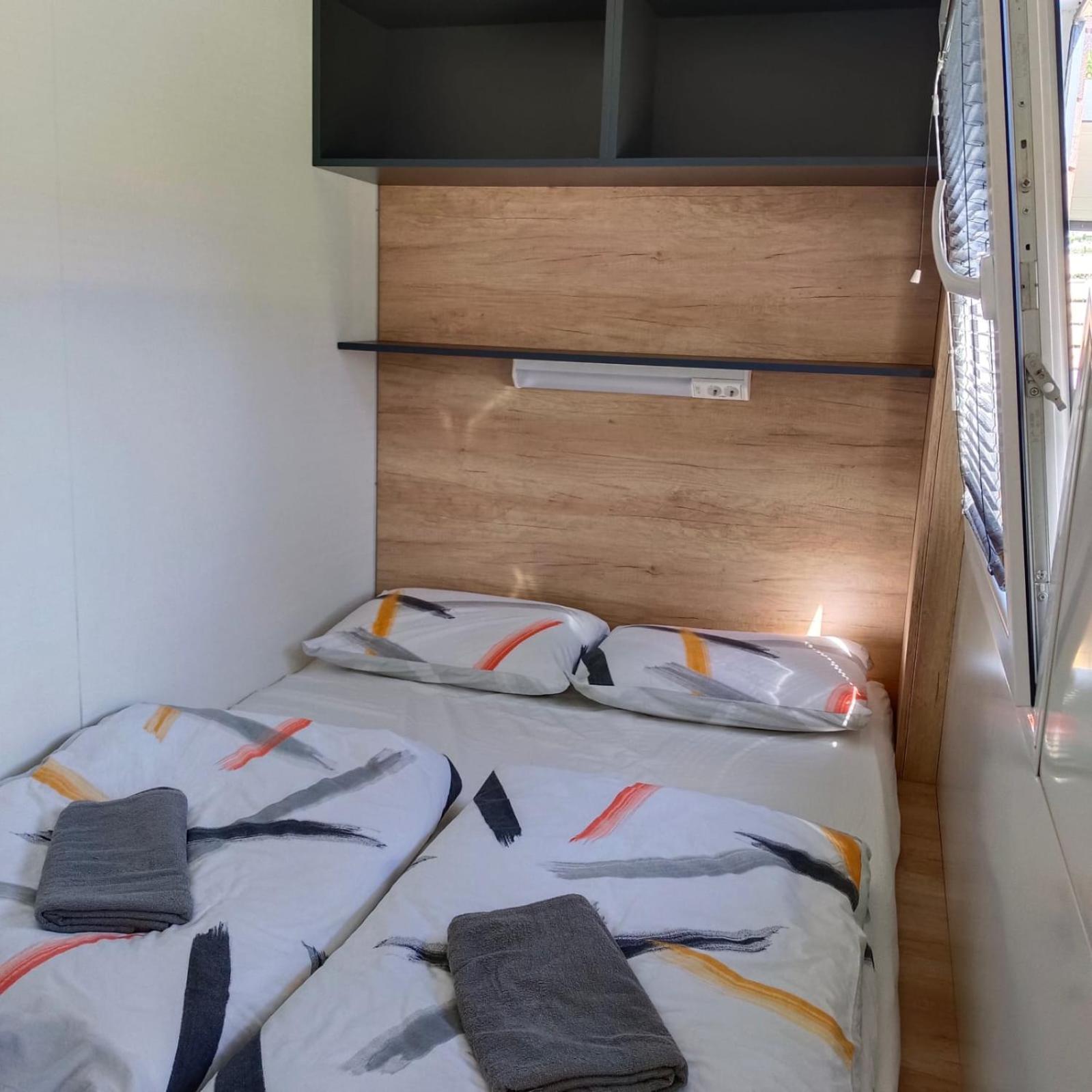 Camping Planik Hotel Ražanac Eksteriør billede