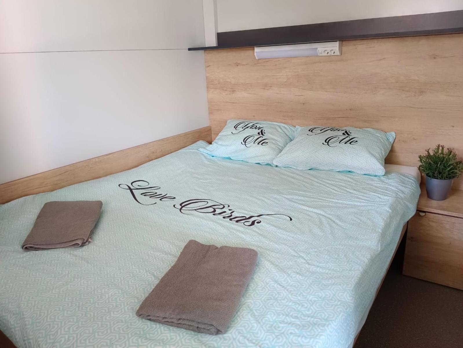 Camping Planik Hotel Ražanac Eksteriør billede