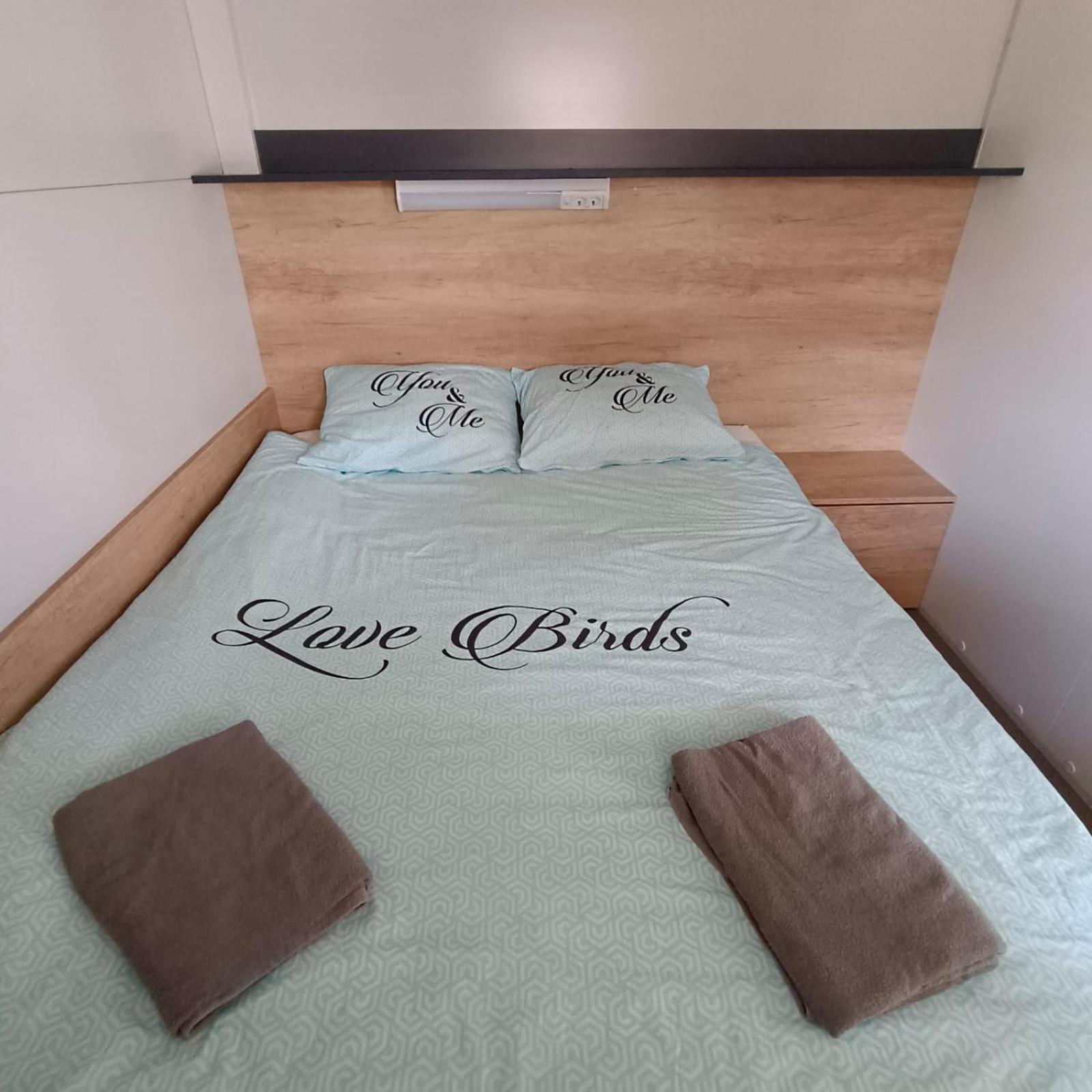 Camping Planik Hotel Ražanac Eksteriør billede